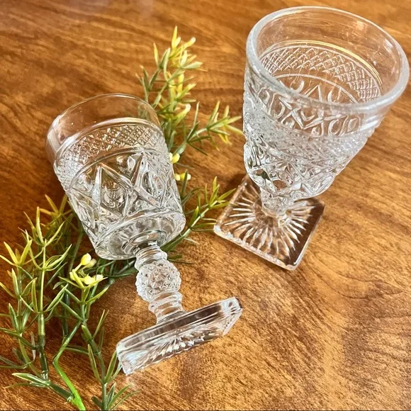 Clear Glass Small Goblet shot Glass set of 2 - Picture 2 of 8